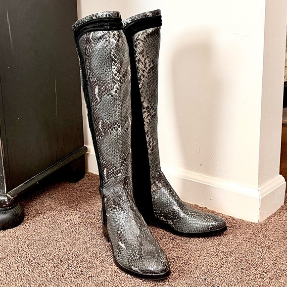 Donald Pliner Black and Gray leather Snakeskin luxury knee high boots - Picture 1 of 15